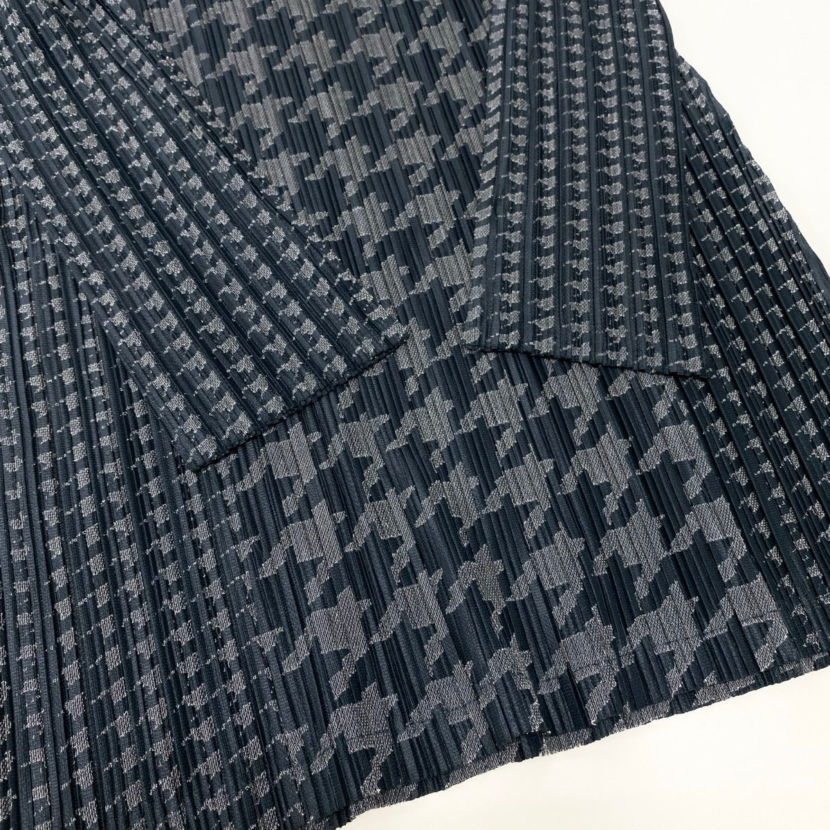 Af24 PLEATSPLEASE ロングスリーブチュニックワンピース Vネック 千鳥格子 トップス PP53-JT626 3サイズ グレー レディース 女性用ta2