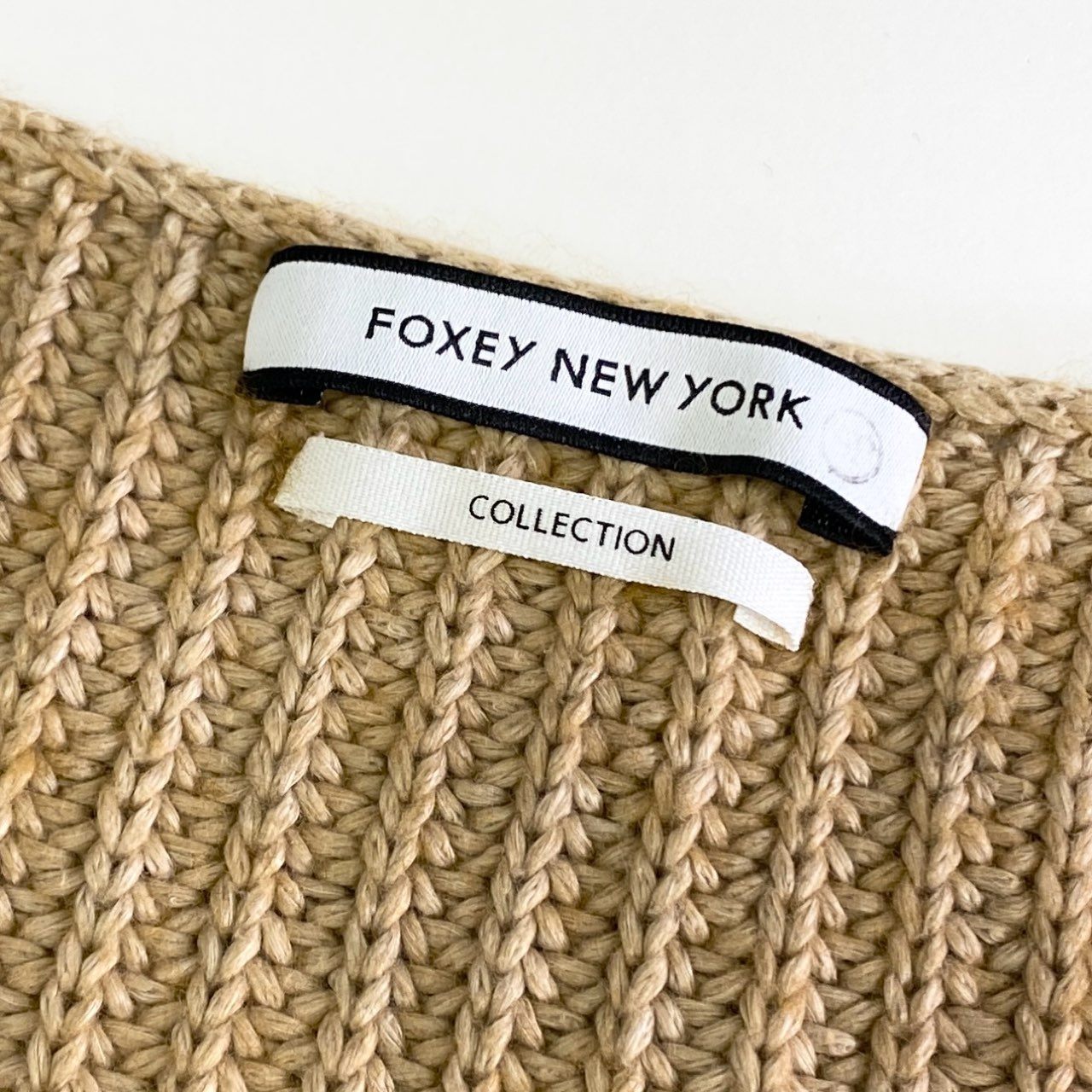 4j17 FOXEY NEW YORK フォクシーニューヨーク 日本製 collection Sweater カシミヤ混 Uネックニットセーター 38231 ベージュ