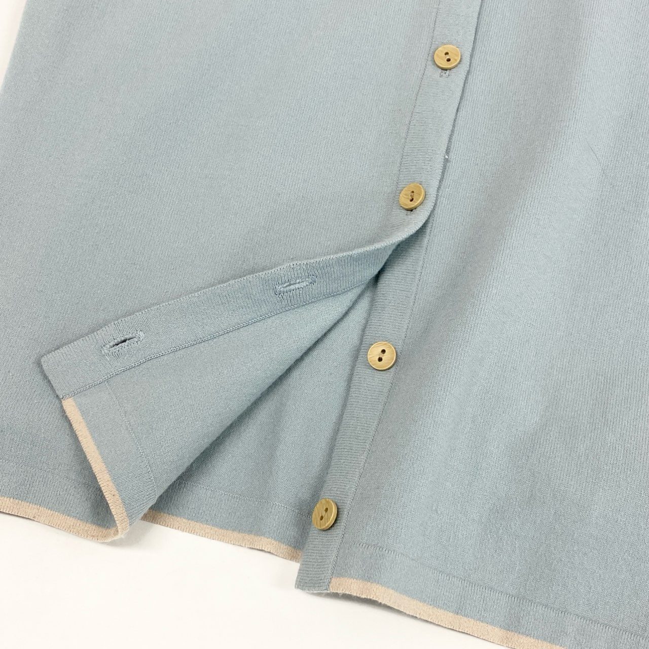 35d7 《新品タグ付き》 FOXEY NEW YORK フォクシー ニューヨーク アッパーイーストサイド ニットカーディガン ボレロカーディガン トップス 32350 サイズ38 ライトブルー ベージュ レディース 日本製