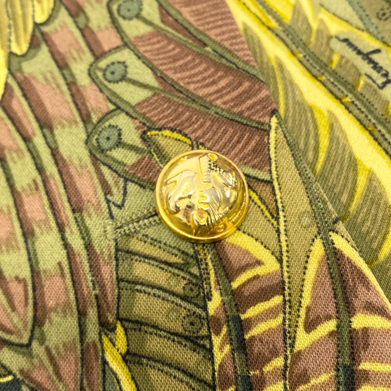 38a16 Salvatore Ferragamo サルヴァトーレ フェラガモ Vintage 金ボタン 総柄スプリングコート サイズ46 グリーン系 ヴィンテージ 女性服t18r