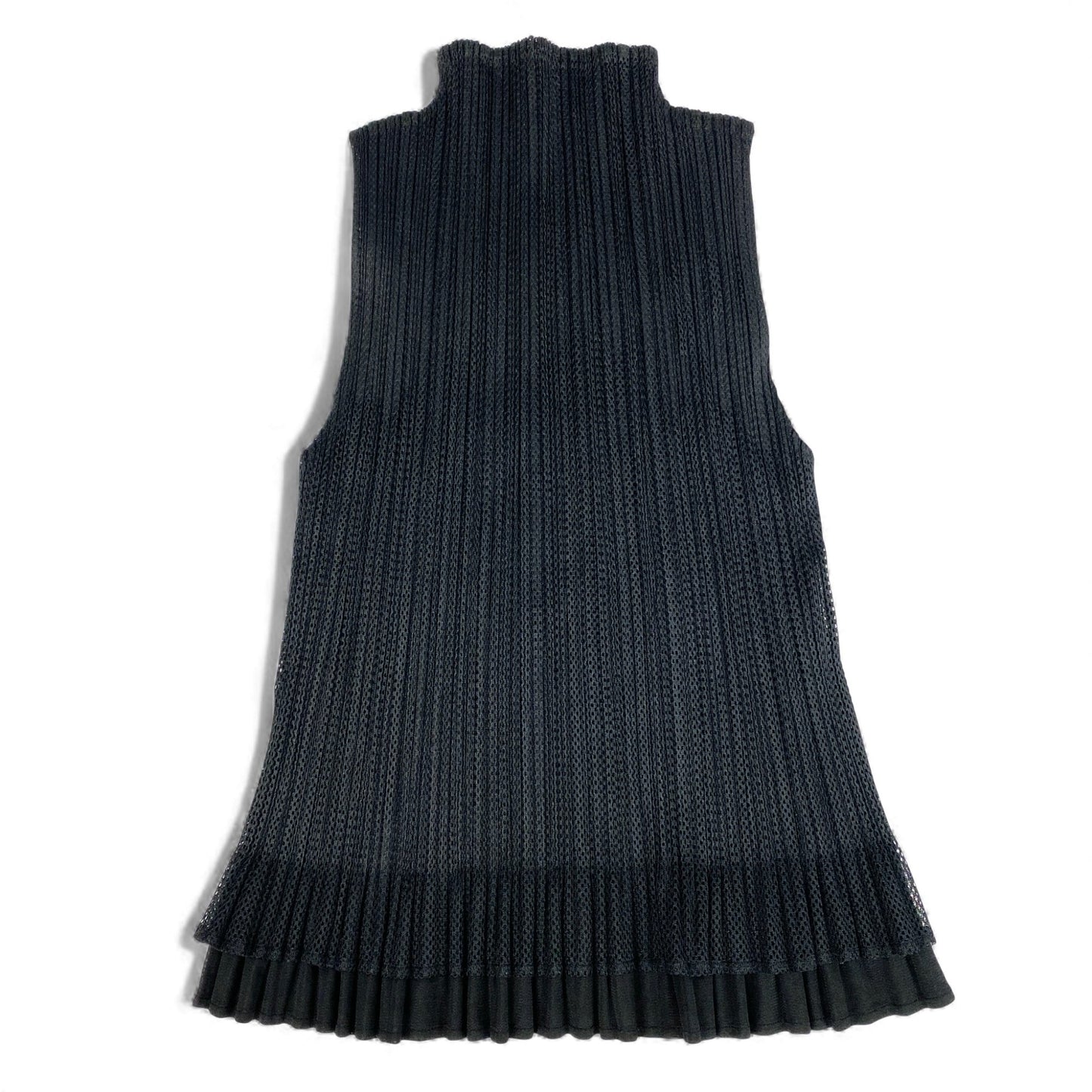 29k6《美品》 PLEATS PLEASE プリーツプリーズ 二重構造 メッシュ ノースリーブトップ PP14-JK672 3 ブラック ISSEY MIYAKE イッセイミヤケ タンクトップt18r
