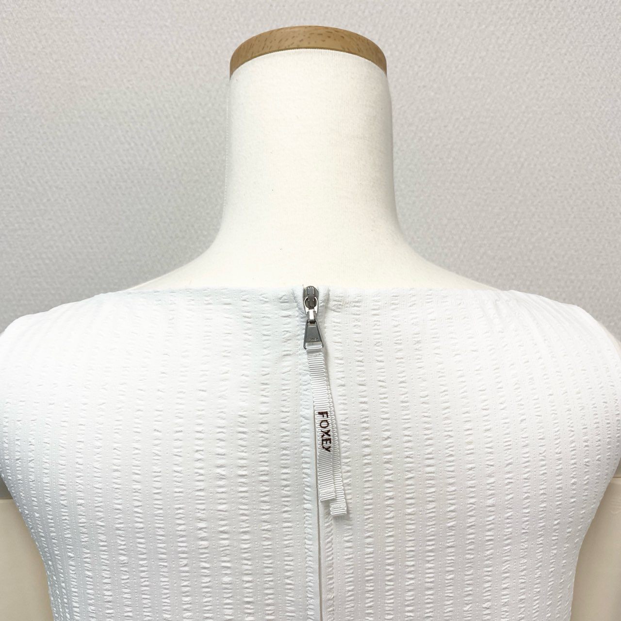 45j10 FOXEY NEW YORK フォクシーニューヨーク Dress Melia メリア ティアードワンピース ノースリーブワンピース レディース 女性用 43852 38 ホワイト ポリエステルu02t
