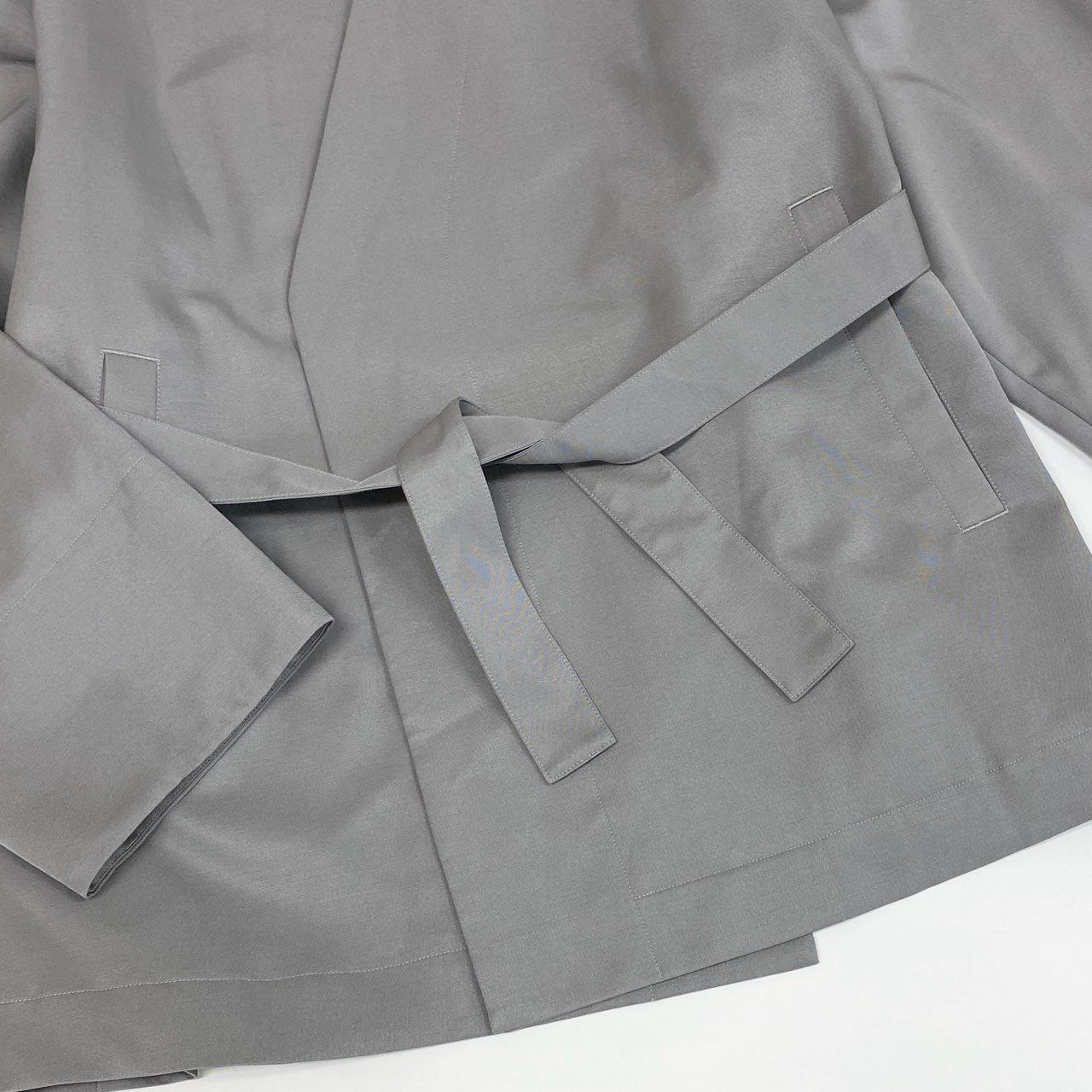 32j3 th ティーエイチ Collar Less Gown カラーレスガウン ジャケット ノーカラー 日本製 2201-JK37-M104 2 グレー ユニセックスo07t