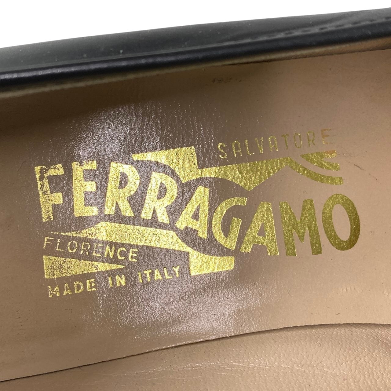 1e13 Salvatore Ferragamo サルヴァトーレフェラガモ ガンチーニ ローファー パンプス シューズ イタリア製 6 ブラック レザー レディースo07t