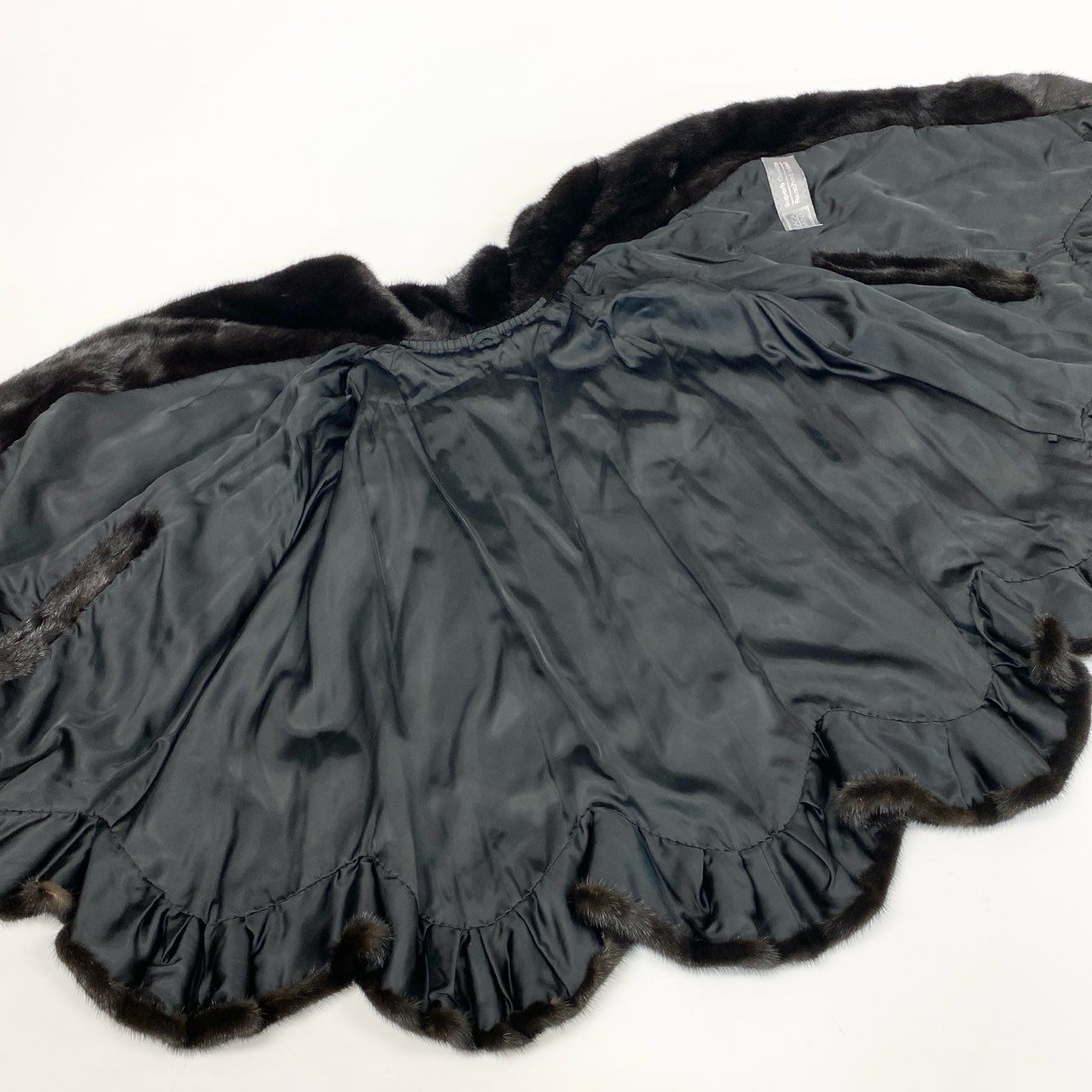 52k19 SAGA MINK サガミンク 銀サガ マホガニーミンク 裾フリル ケープ ポンチョ ダークブラウン 最高級本毛皮 MINK FUR コート 艶◎ 毛並み◎t18r