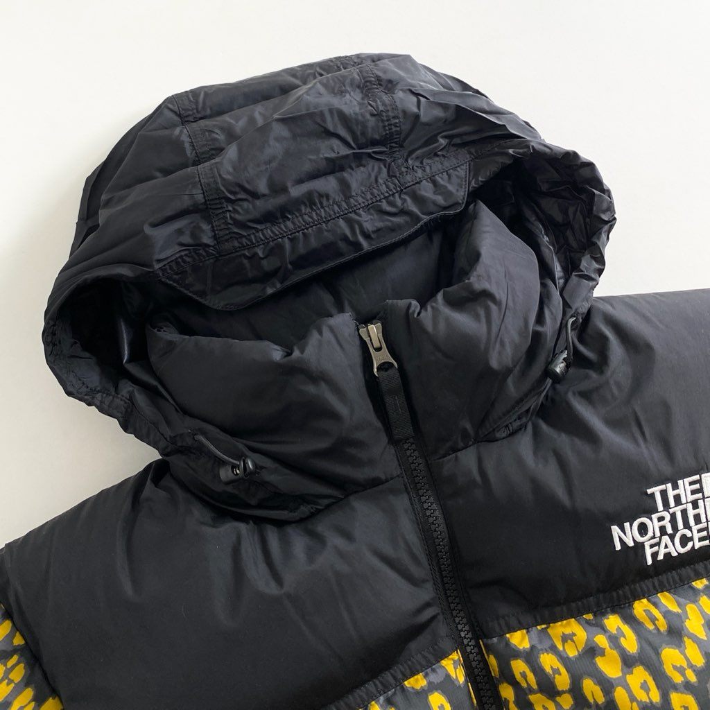 74g3 《美品》 THE NORTH FACE ノースフェイス NDW92234 ノベルティ ショートヌプシ ダウンジャケット サイズS ブラック×イエロー レオパード ナイロン100％ レディース