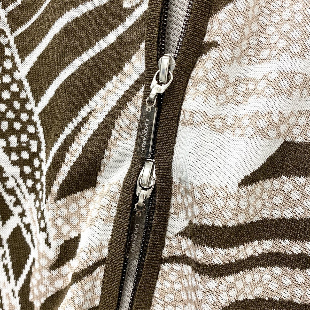 14b13 LEONARD SPORT レオナール スポーツ ジップアップニットベスト ダブルジップ チュニック丈 0557786 42サイズ ブラウン系 レディース 女性用u02t