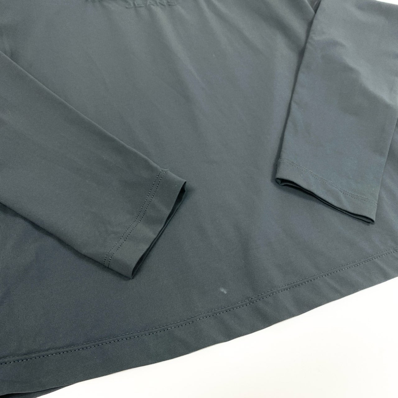 52b10 【美品】MOSCHINO モスキーノ ストレッチロングスリーブTシャツ スクエアネック エンボスロゴ 44サイズ グレー レディース 女性用u02t