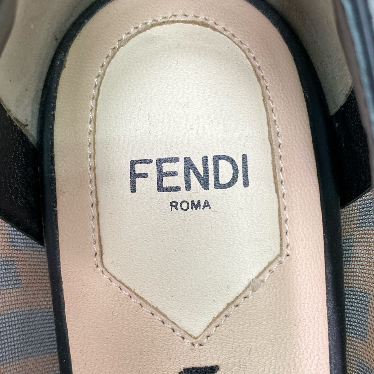 5k6 【イタリア製】FENDI フェンディ メッシュ素材 ズッカ柄 フラットシューズ フラットパンプス サイズ37 レディース 女性用 靴 シューズ