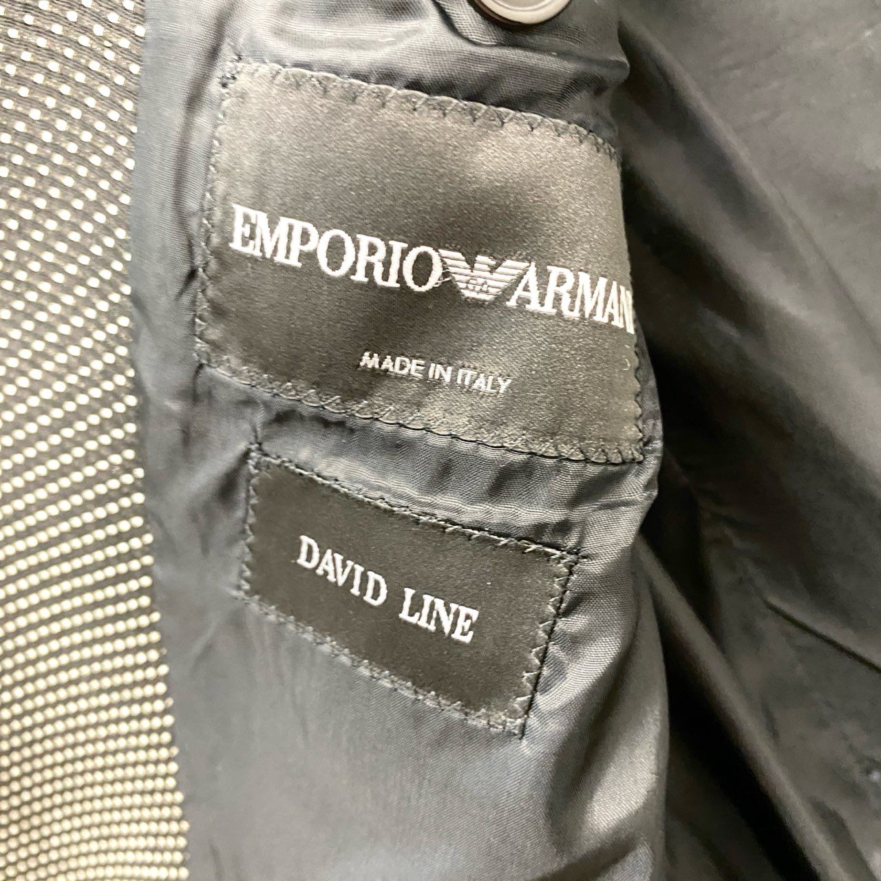 17c16 EMPORIO ARMANI エンポリオアルマーニ DAVID LINE テーラードジャケット 1B 48 艶生地 ドット柄 イタリア製u02t