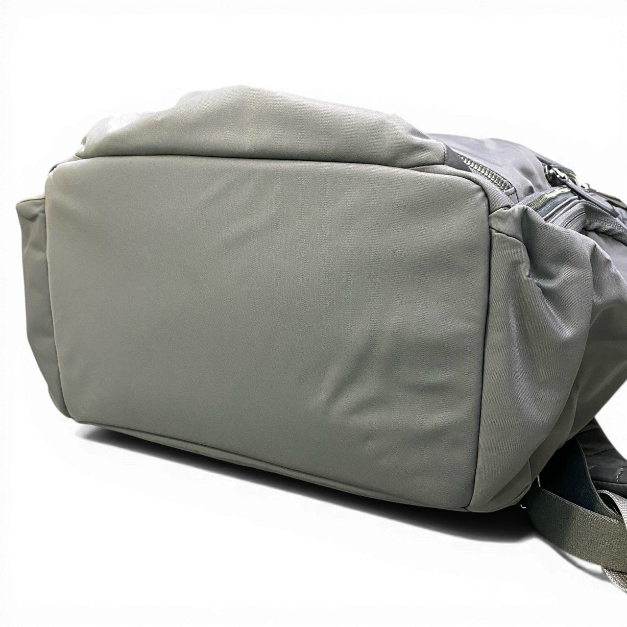 Cc24 TUMI トゥミ VIYAGEUR セリーナ バックパック グレー ヴォヤジュール リュック 鞄 カバン  デイパックt18r