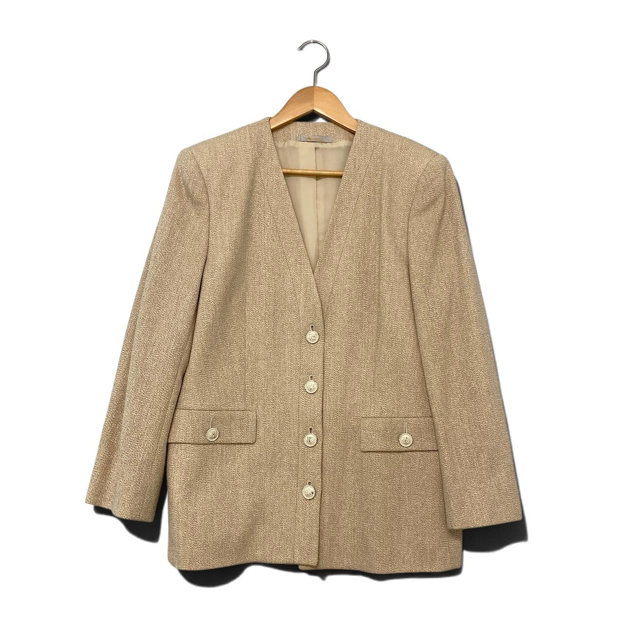 55h21 Aquascutum アクアスキュータム セットアップ スカートスーツ フォーマル ノーカラージャケット 刻印ボタン サイズ11 ベージュ レディース 女性用o07t