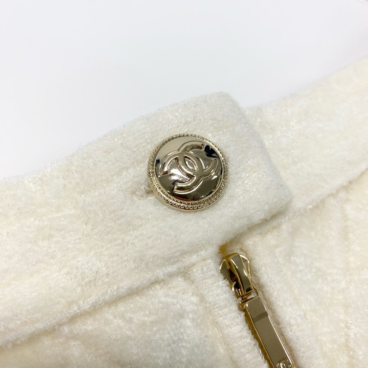 27L1 CHANEL シャネル マトラッセ ダイヤキルティング ミディ スカート P65628K61336 サイズ38 パイル地 ココマーク金ボタンk02i