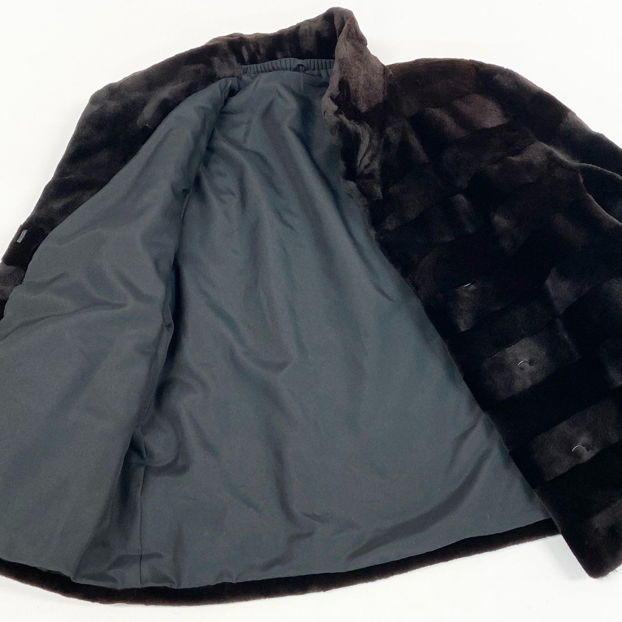 39L8 SAGA MINK サガミンク 銀サガ ボーダーデザイン シェアードミンク コート サイズF ダークブラウン 本毛皮 MINK FUR ポケット有t18r