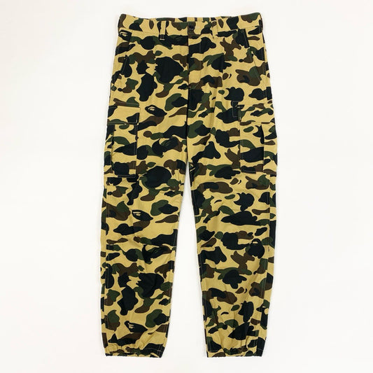 75f27 A BATHING APE ア ベイシング エイプ カーゴパンツ ミリタリーパンツ ボトムス カモフラ 猿迷彩 サイズL イエロー グリーン系 コットン メンズ 紳士服