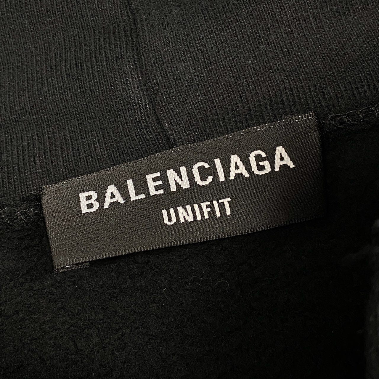 30a9 BALENCIAGA バレンシアガ 21AW UNIFIT 裏起毛 オーバーサイズ スウェットパーカー FREEロゴ クラッシュ加工  ユニセックス 男女兼用 XXS ブラック コットン100％o07t