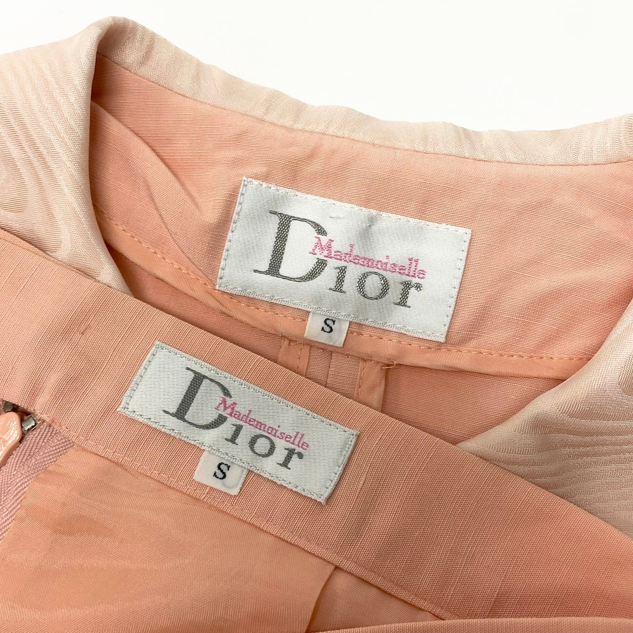 15c24 Mademoiselle Dior マドモアゼル ディオール スカートセットアップ ジャケット タイトスカート 丸襟 Sサイズ ピンク系 レディース 女性用o07t