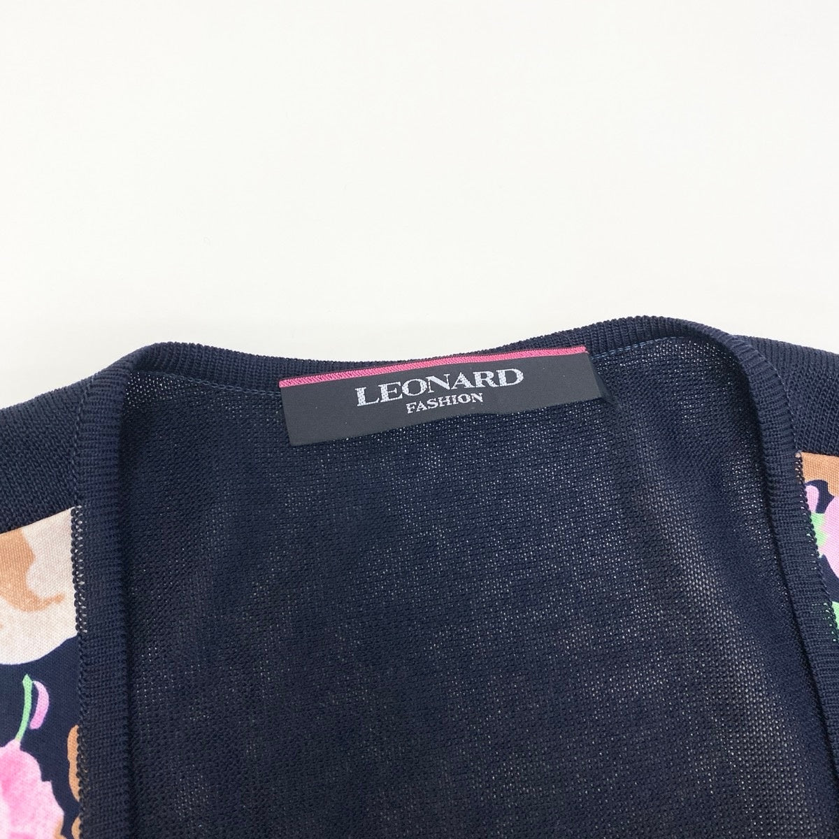 68g11 LEONARD FASHION レオナール 異素材切替 チュニックワンピース 美しい花柄プリント 半袖 サイズ38 ブラック レディースu02t