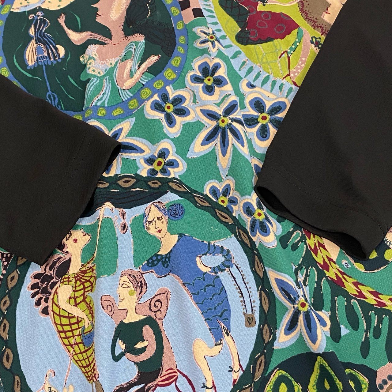 56k26 TOKUKO 1er VOL トクコプルミエヴォル 長袖ワンピース ロングワンピース Aライン プリント 9 ブラック レディースu02t