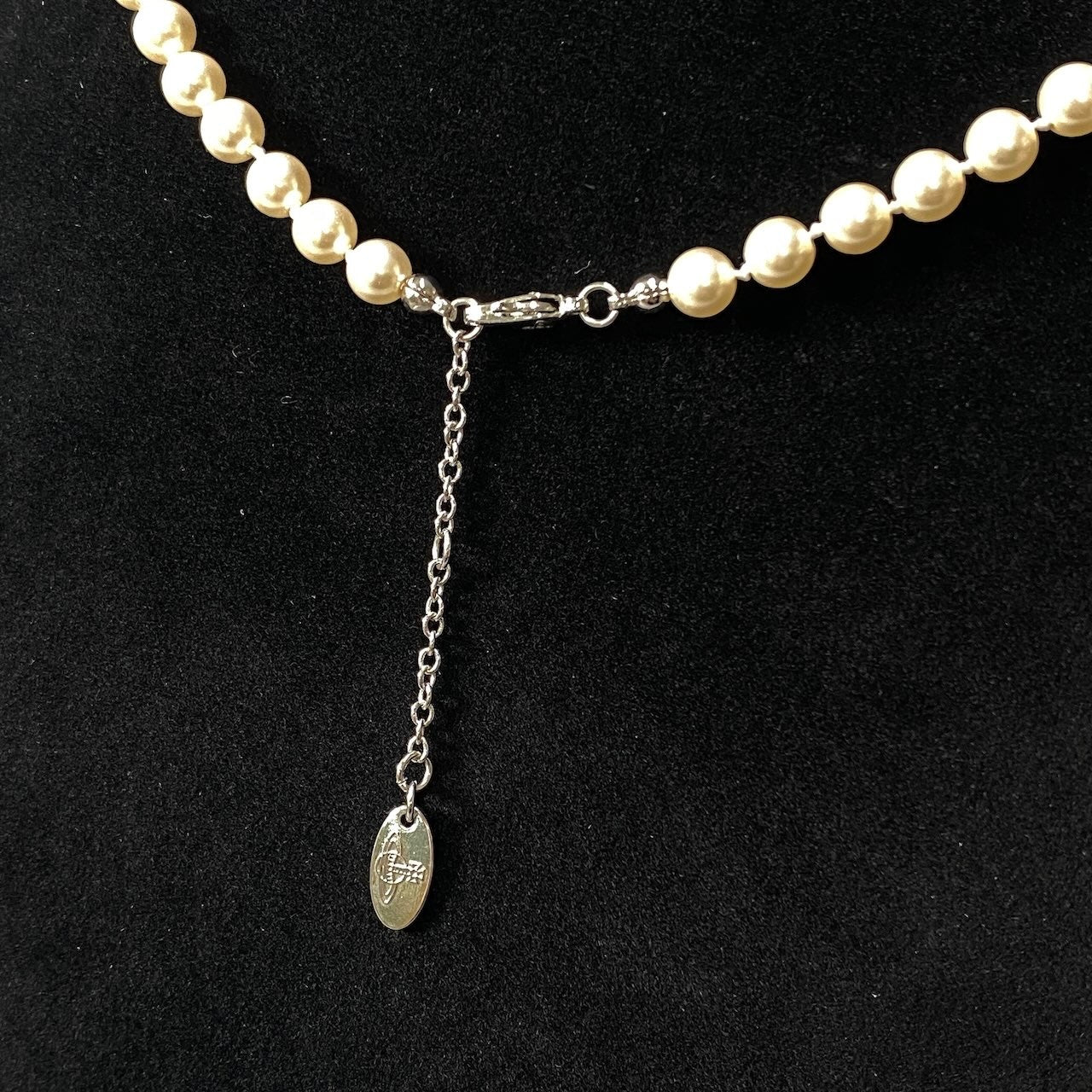 h11 《美品》 Vivienne Westwood ヴィヴィアンウエストウッド ORB ラインストーンオーブ パールネックレス ホワイト シルバー アクセサリー 安全ピンt18r