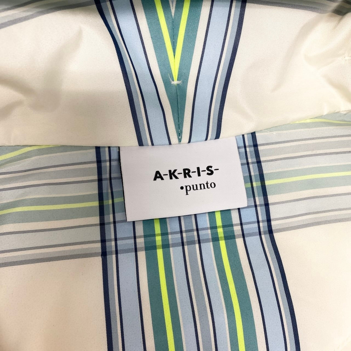 19i26 【美品】A-K-R-I-S- アクリス 近年 Akris punto アクリスプント チェック柄 テクノタフタ フード取り外し可 44サイズ ポリエステル100％ レディース 女性用u02t