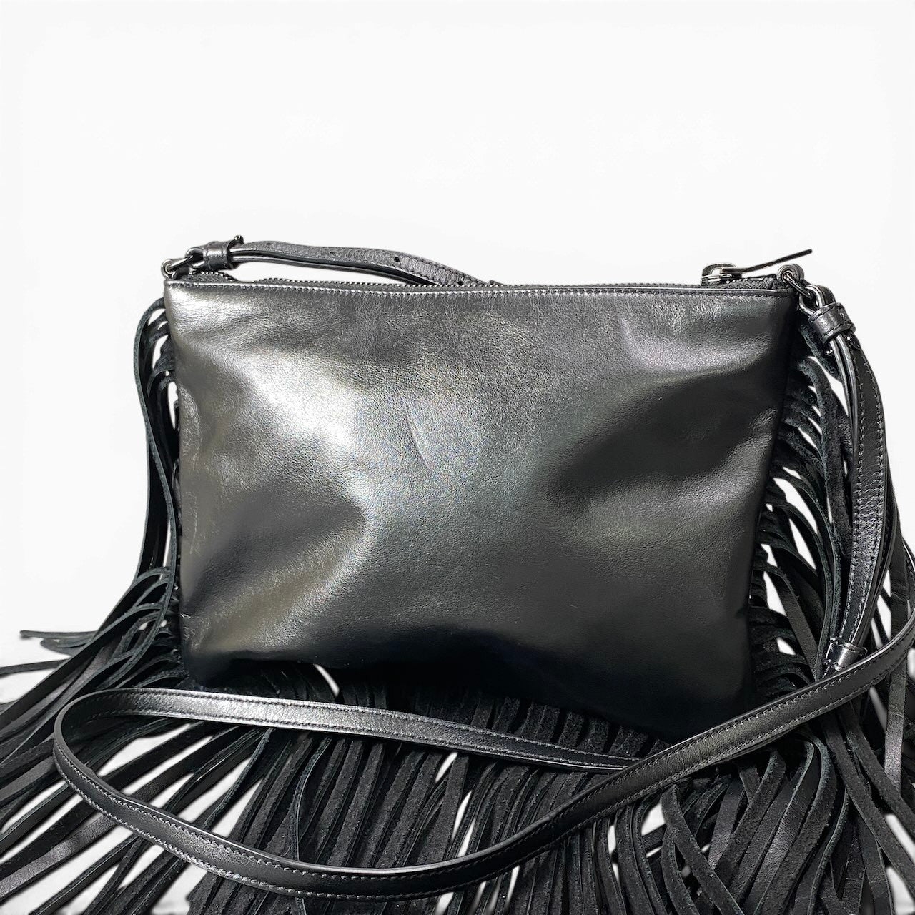 g9 SAINT LAURENT PRIS サンローランパリ カサンドラ オールブラック フリンジ ショルダーバッグ レザー レディースta1