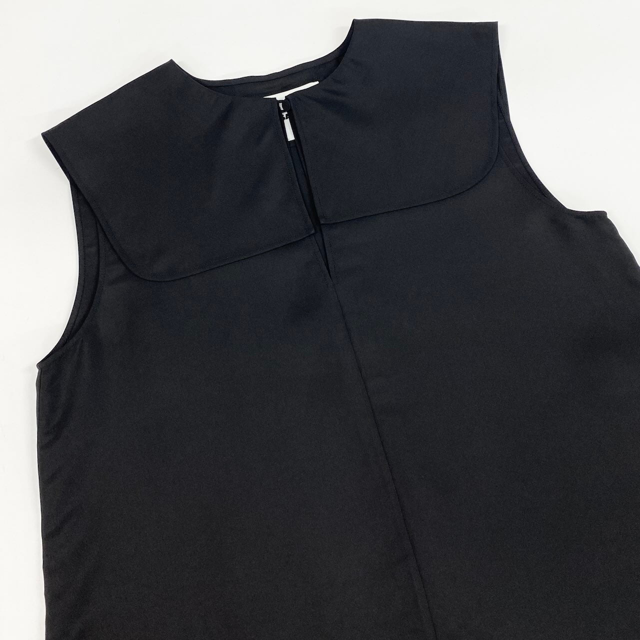 Ee7 JILSANDER ジルサンダー 襟付 ノースリーブブラウス トップス サイズ32 ブラック レーヨン シルク レディース 女性用u02t