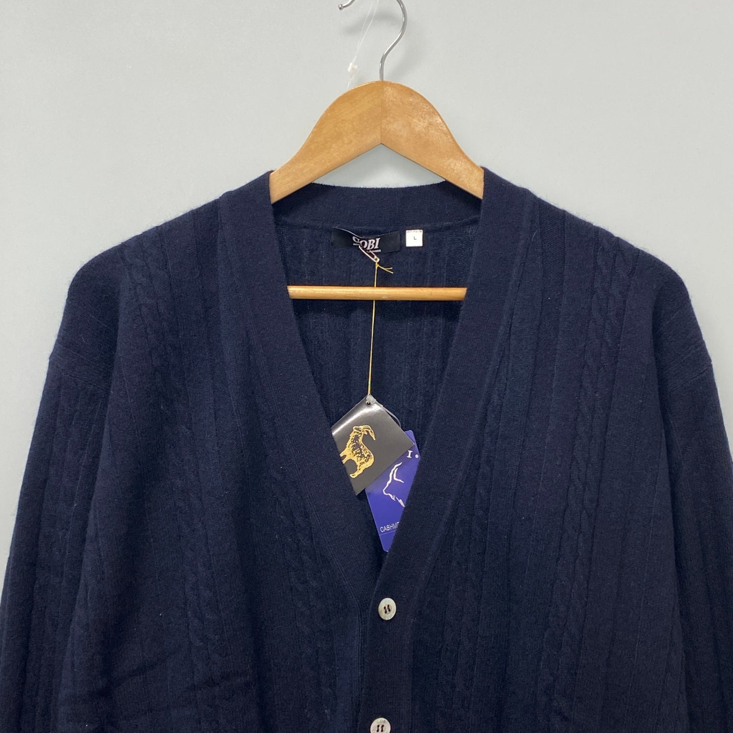 78b12 【新品保管品】GOBI ゴビ カシミヤニットカーディガン Vネックカーディガン カシミア モンゴル製 Lサイズ ネイビー カシミヤ100％ メンズ 男性用u02t