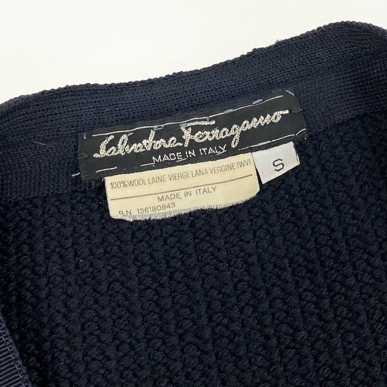 4a4 Vintage Salvatore Ferragamo ヴィンテージ サルヴァトーレフェラガモ Middle Gauge Knit Cardigan ニットカーディガン Size S レディース 女性用k02i