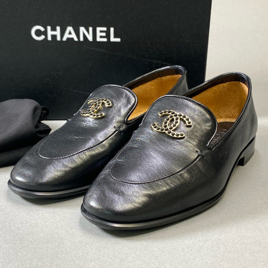 5j16《美品》 CHANEL シャネル ココマーク シャイニー カーフスキン  レザーシューズ ローファー 23A G45008 35.5 ブラック レザー 箱・保存袋付きu02t