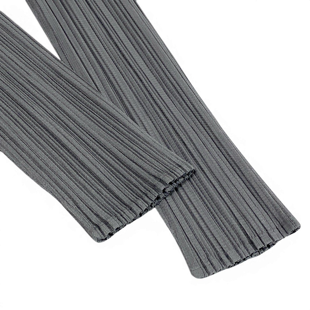 Ag10 【美品】 PLEATS PLEASE プリーツプリーズ ロングスリーブカットソー プリーツ加工 PP04-JK602 サイズ3 グレー ポリエステル100％ レディース 女性用u02t
