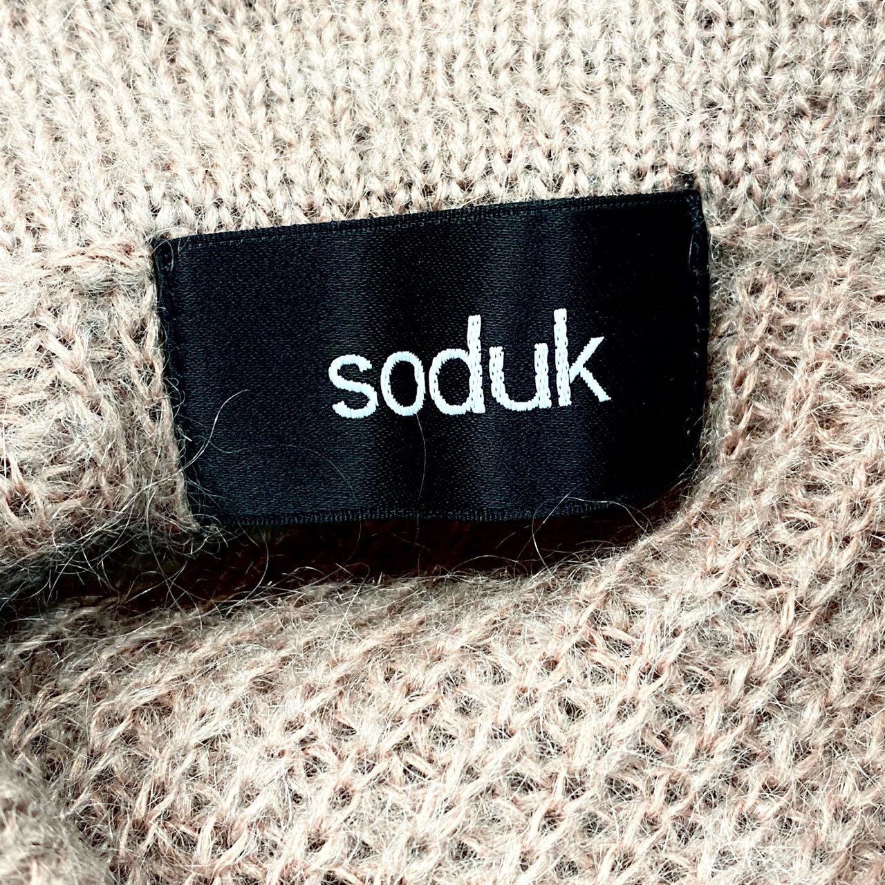 24c16 【美品】soduk スドーク 21AW drawing knit ドローイングニット ニットセーター ボーダー 0421030504 ブラウン レディース 女性用o07t