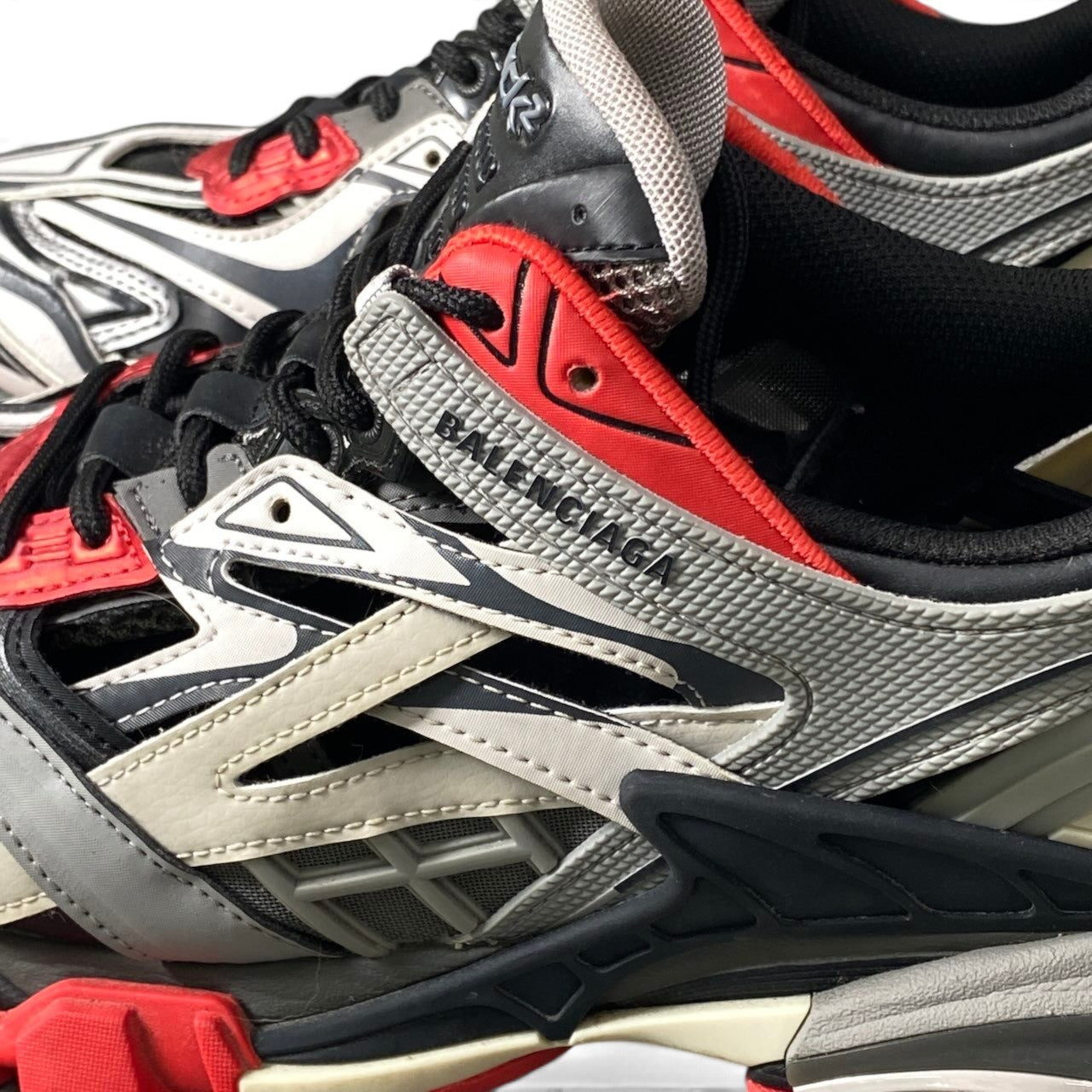 1h20 BALENCIAGA バレンシアガ track2 Trainer スニーカー パネルデザイン  568614 27cm レッド グレー ブラック メンズ 男性用t18r
