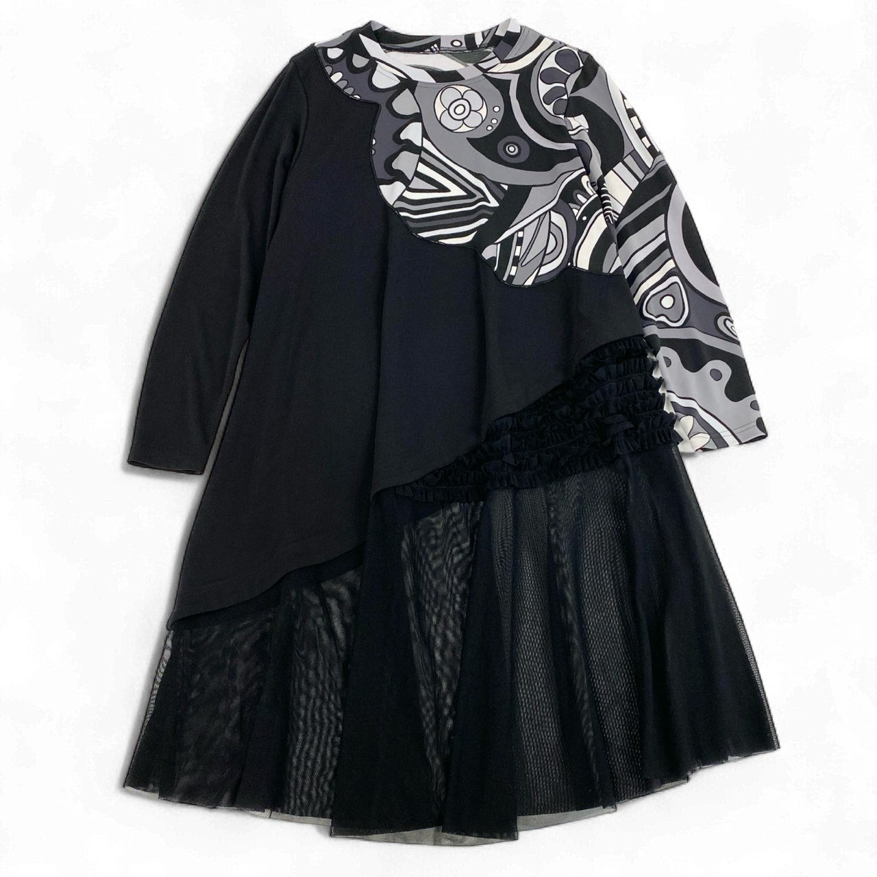 76k21 TOKUKO 1er VOL トクコプルミエヴォル ロングスリーブワンピース オーバーサイズ 裾切替 フリル モノトーン レディース 女性用 9 ブラック グレー ホワイトu02t