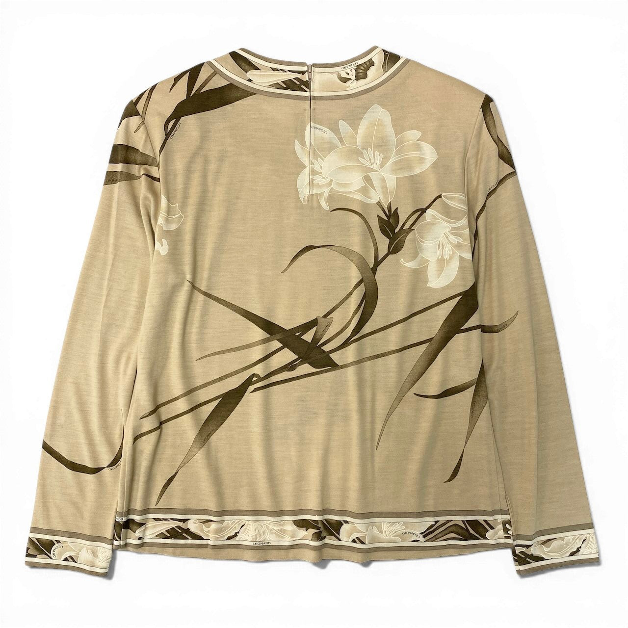 76d9 LEONARD FASHION レオナール ロングスリーブカットソー 美しい花柄プリント  サイズL ベージュ系 ウールシルク混 レディース 女性用o07t
