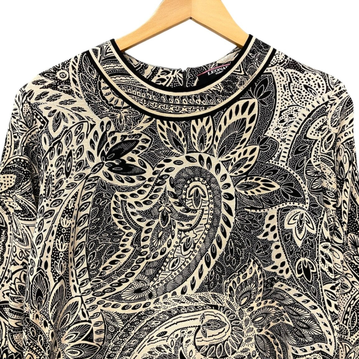 11f16 LEONARD FASHION レオナール ロングスリーブ チュニックワンピース ペイズリー 総柄プリント サイズLL ブラック ウール シルク レディース女性用u02t