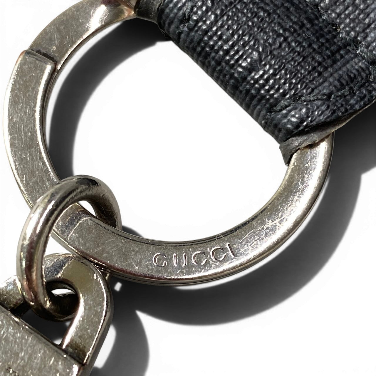 g9 GUCCI グッチ ロッキングG キーリング Interlocking G Key Ring 701432 ブラック キーホルダーt18r