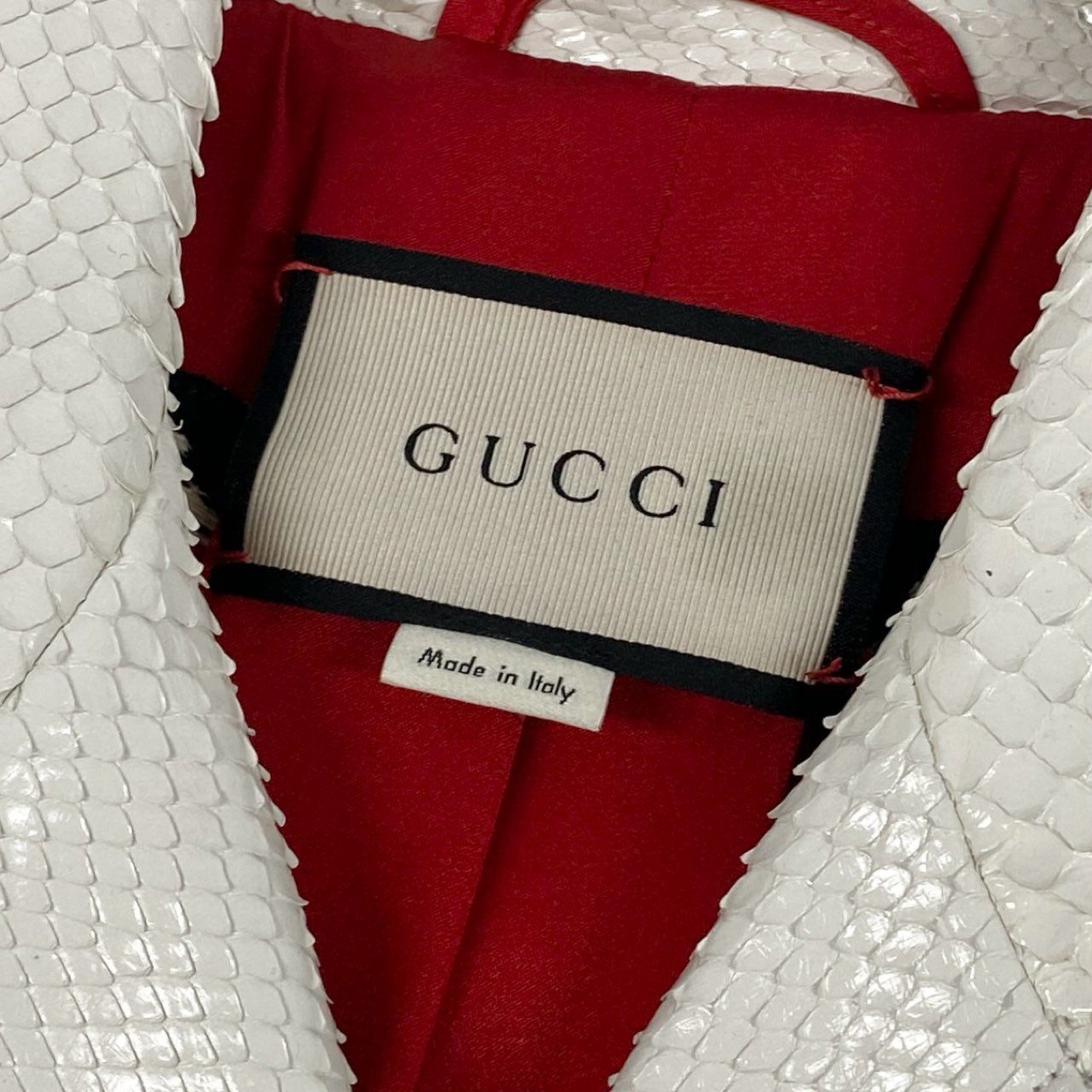 b4【美品】GUCCI グッチ トレンチコート ロングコート ヘビ 裏地 鯉 刺繍 イタリア製 40サイズ ホワイト 蛇革 レディースk02i