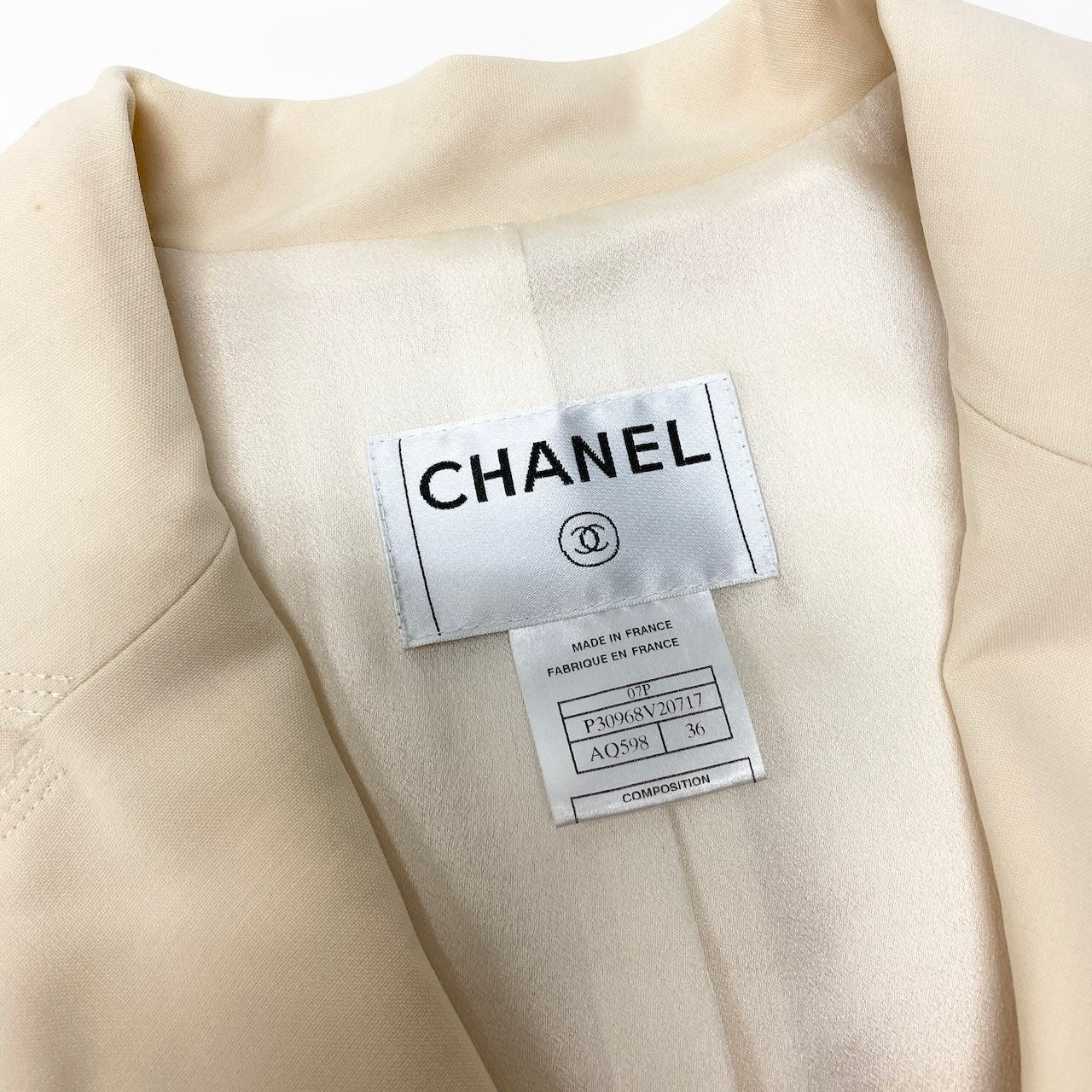 C CHANEL シャネル 2007  07P サファリジャケット 4ポケット ココマーク フランス製 P30968V20717 36サイズ アイボリー レディース 女性用nu1