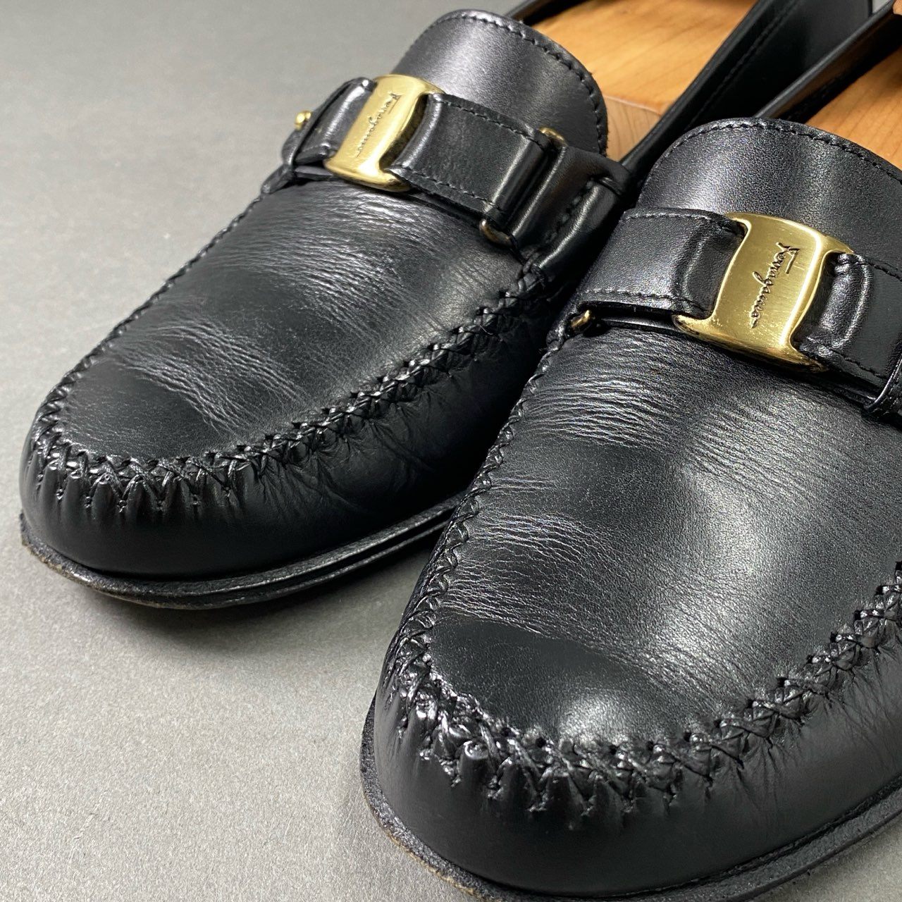 2f12 Salvatore Ferragamo サルヴァトーレ フェラガモ ロゴベルト ローファー 7 ブラック レザー leather イタリア製 シューズ