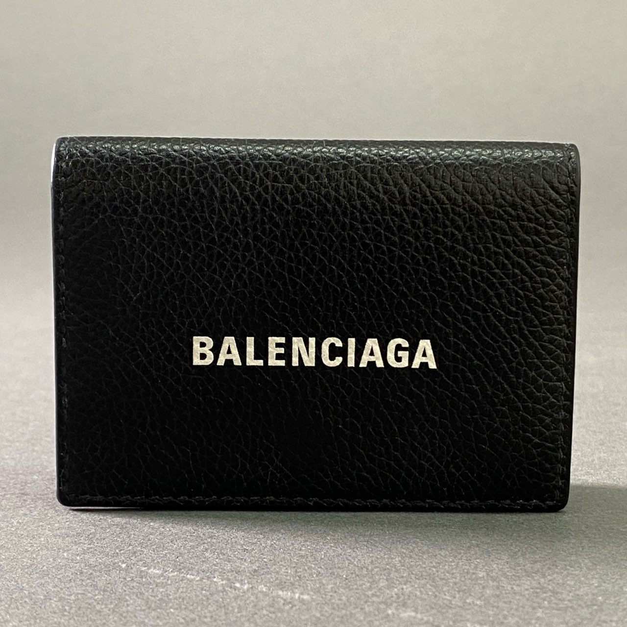 a27 BALENCIAGA バレンシアガ キャッシュミニウォレット 3つ折り財布 ロゴプリント 594312 ブラック レザー