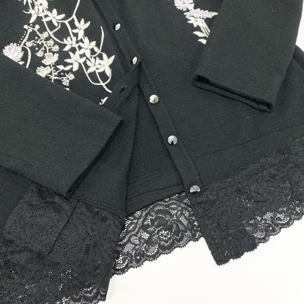 65j9 Blumarine ブルマリン ニットカーディガン ニットセーター 刺繍 ラインストーン レース ファー着脱可 ブラック レディースo07t