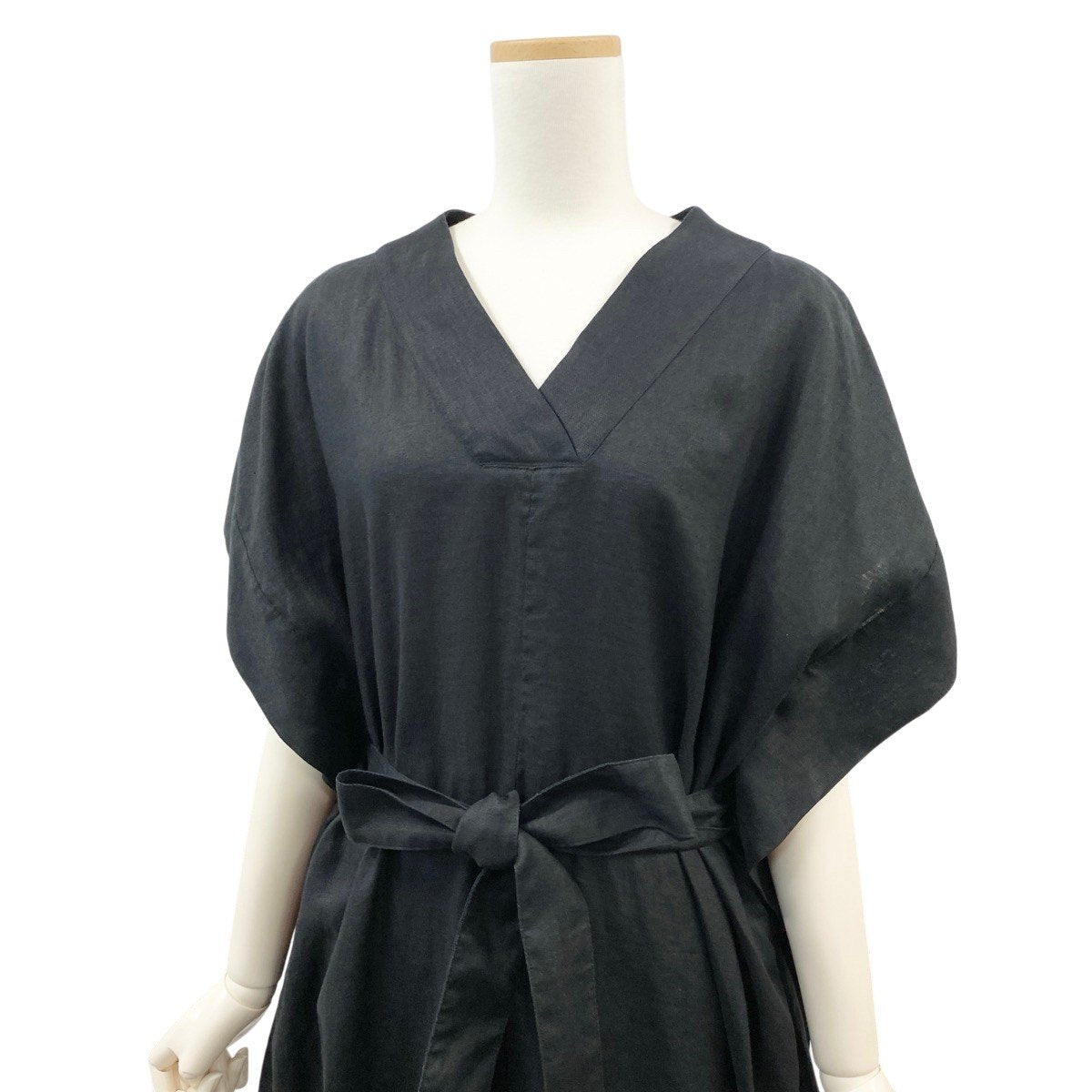 26g11 【美品】 HYKE ハイク 23ss LINEN JUMPSUIT ジャンプスーツ フレンチスリーブ オールインワン 231-16166 サイズ1 ブラック 麻100％ レディースu02t