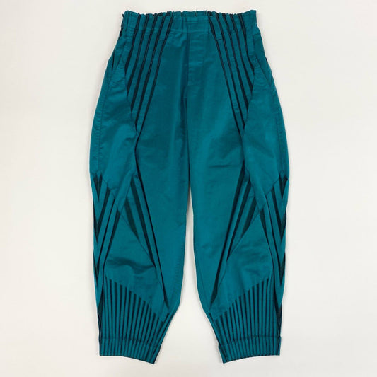 12i25 A-POC ABLE ISSEY MIYAKE イッセイミヤケ クロップドパンツ テーパードパンツ エイポック エイブル サイズ2 グリーン メンズu02t