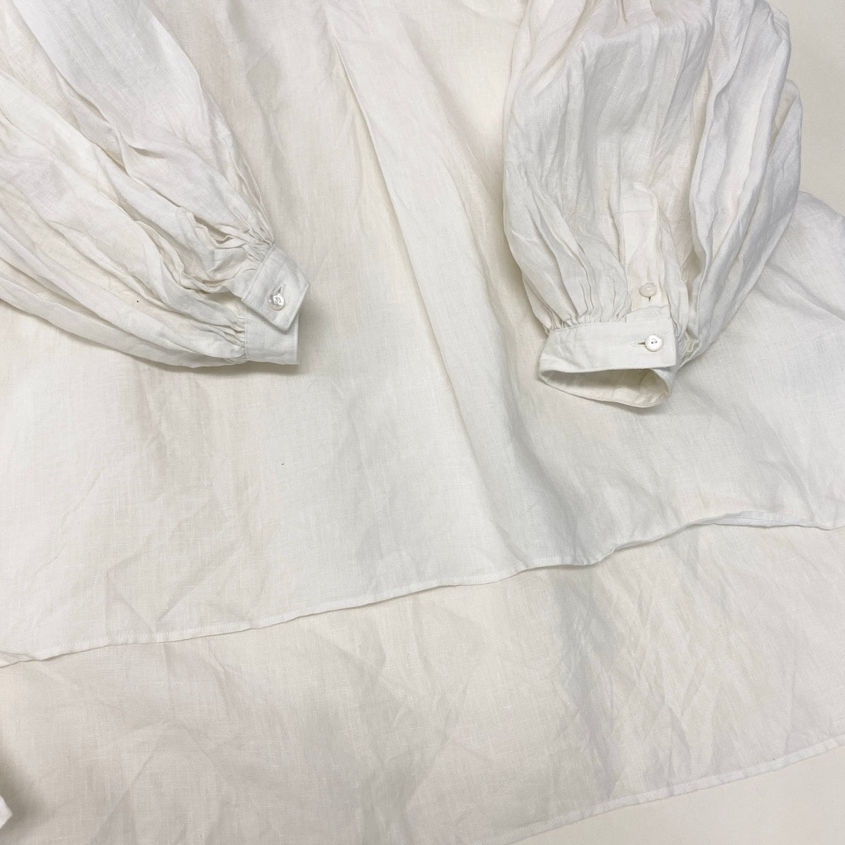 2g14 【美品】 JUN MKAMI ジュンミカミ アイリッシュリネン タックスリーブブラウス チュニックワンピース ホワイト 麻100％ レディースu02t