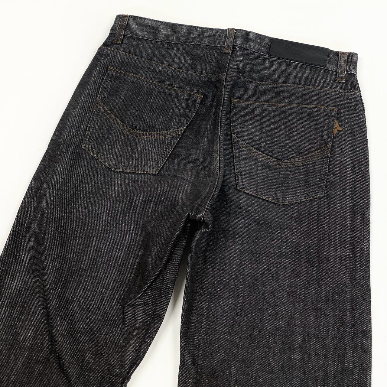 Ai25-1 LOUIS VUITTON ルイヴィトン デニムパンツ ボトムス ストレートパンツ コットン ワンポイント刺繍 イタリア製 RM081M MMDP02DAK 40サイズ グレー メンズk02i