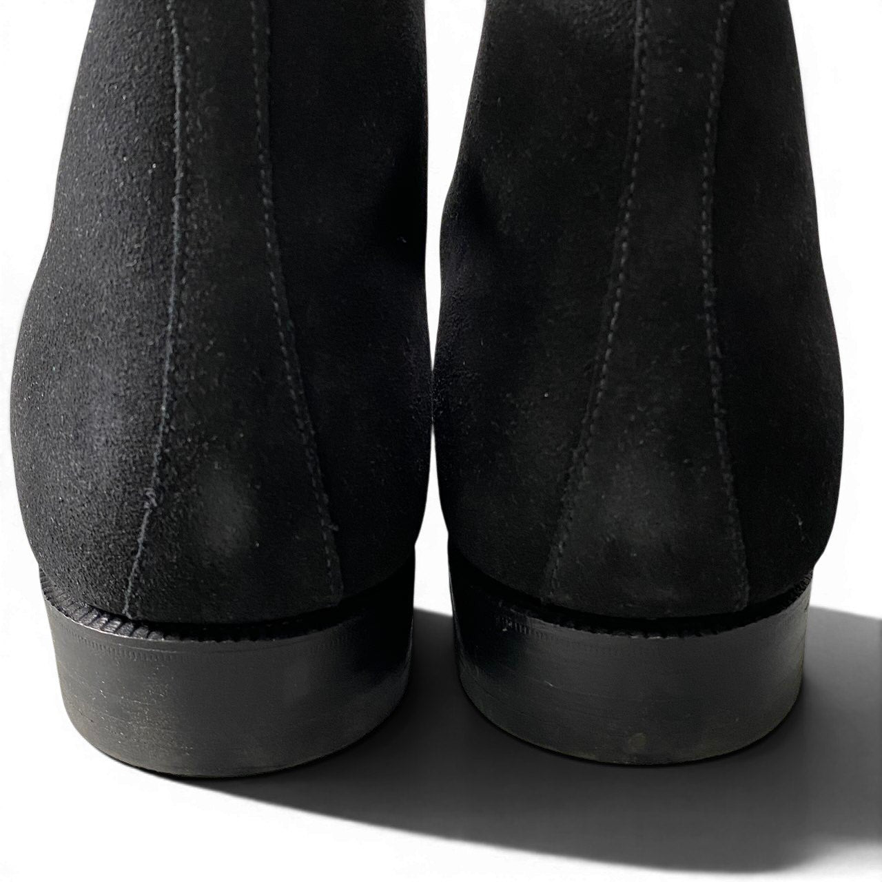 2f10【美品】 CROCKETT & JONES クロケットアンドジョーンズ CHERTSEY チャートシー プレーントゥ チャッカブーツ スウェードレザー シューズ サイズ9 ブラック メンズ 紳士靴u02t