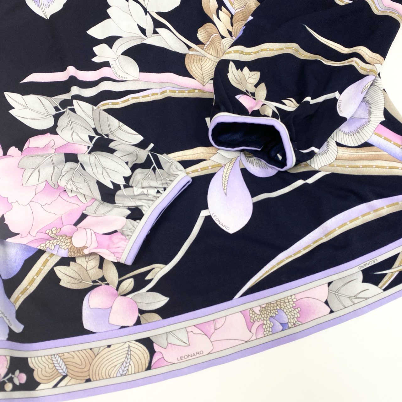 6b12 LEONARD レオナール ロングスリーブカットソー カンカン素材 美しい花柄プリント 0179513 Lサイズ ネイビー レディース 女性用u02t