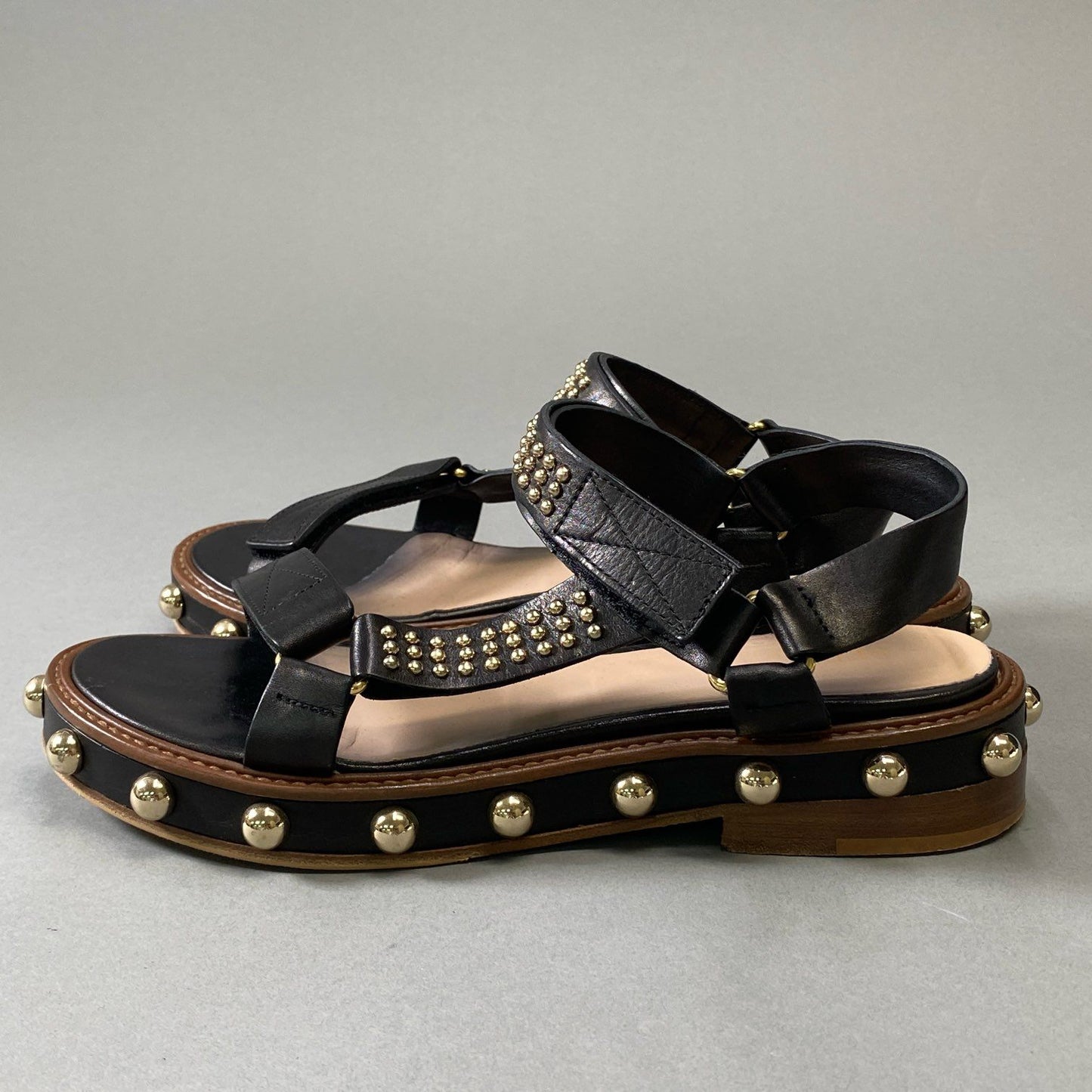 3i30 RED VALENTINO レッドヴァレンティノ スタッズサンダル ストラップサンダル イタリア製 38サイズ ブラック VERO CUOIO 本革 レディースt18r