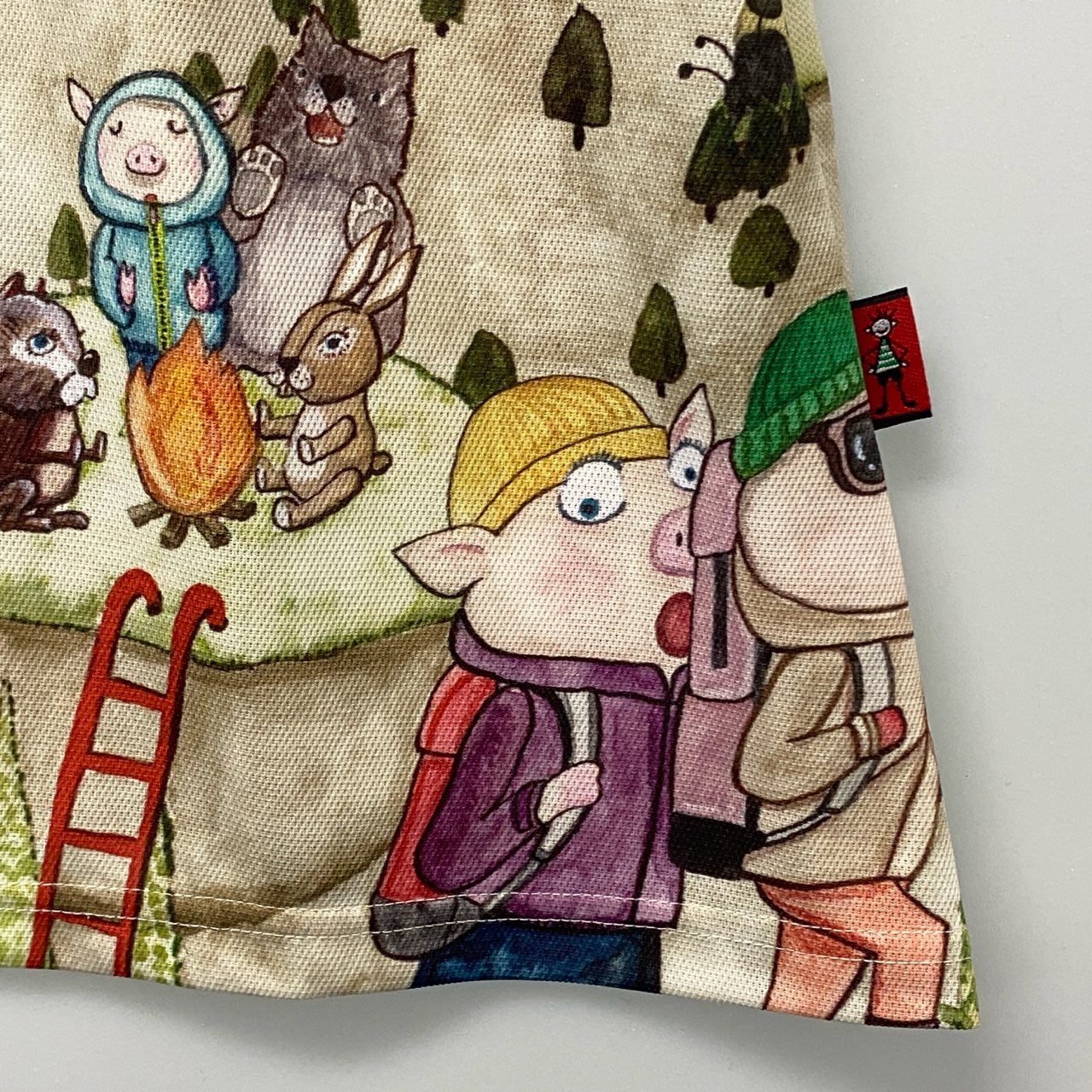 85b10 【美品】OLLEBOREBLA オレボレブラ アルベロベロ 半袖プリントTシャツ メッシュTシャツ トップス ブタさん マルチカラー レディース 女性用u02t